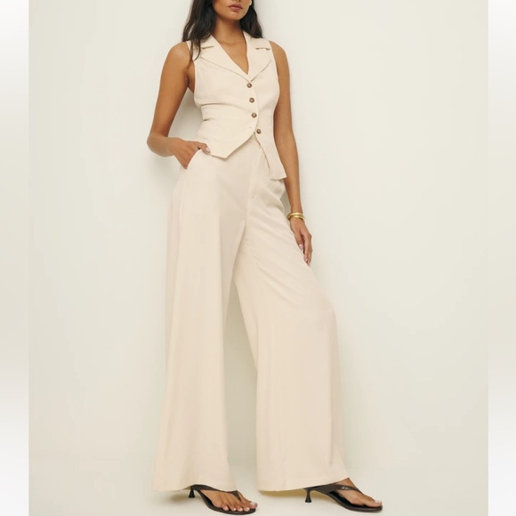 Reformation Pants - Reformation Taryn 2 piece Woven Suit Sugar Size 6 NEW